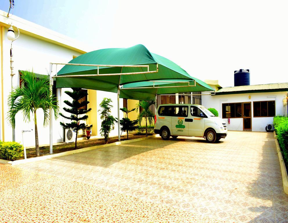 Hotel Loreto Cape Coast Exterior photo
