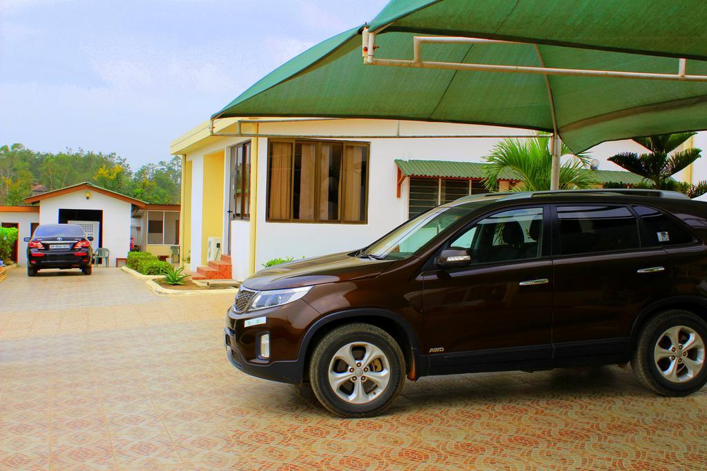 Hotel Loreto Cape Coast Exterior photo